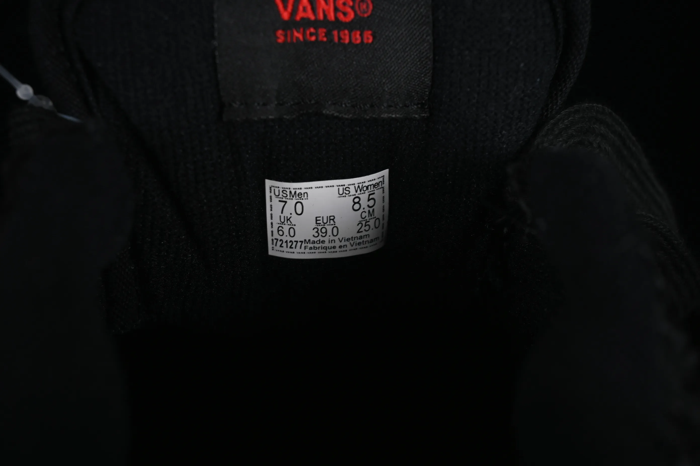 All categories Vans Vans series Vans Low Vans low-top Vans Knu Skool Vans denim rag low-top retro casual fat bread shoes VN0009QCBMA
